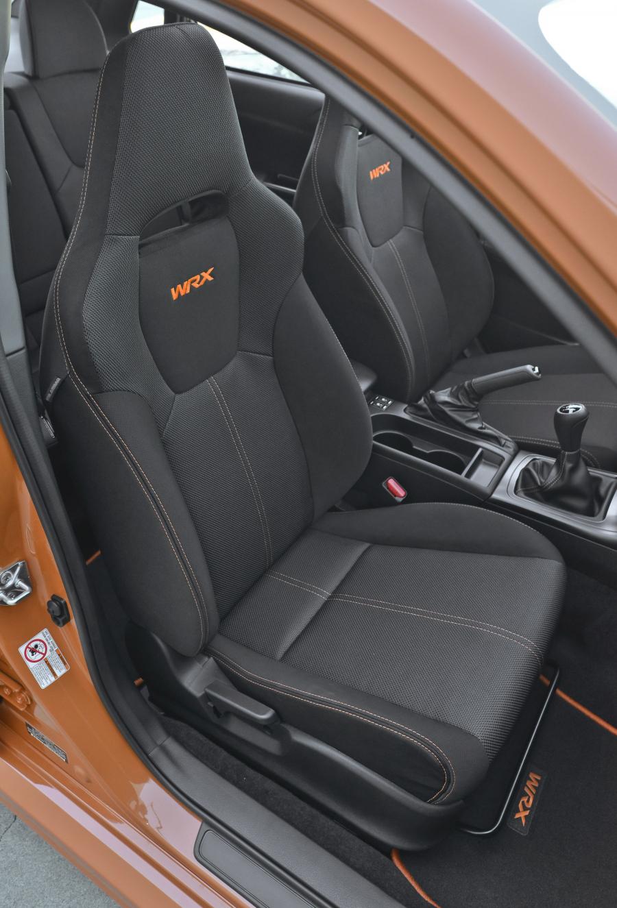  Subaru Impreza WRX 2013 года  (US) (фото 12 из 38)